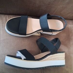 Madden NYC Women's Talla Black Wedge Sandals Size 11
